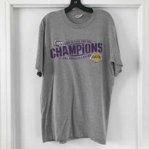 LOS ANGELES LAKERS 2001 BACK2BACK CHAMPIONSHIP TEE